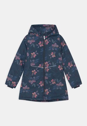 Marineblå hættejakke til børn med fuld lynlås foran og pink blomsterprint, med reflekterende stribe på tværs af fronten.