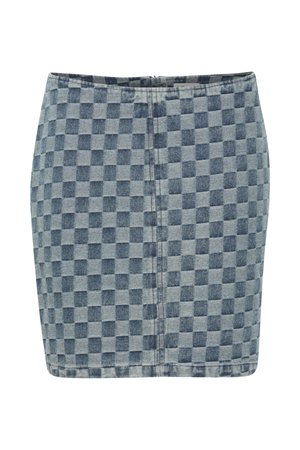 Dżinsowa spódnica z szachownicowym wzorem w odcieniach niebieskiego, o dopasowanym kroju, widocznych szwach i z zapięciem na zamek z tyłu.