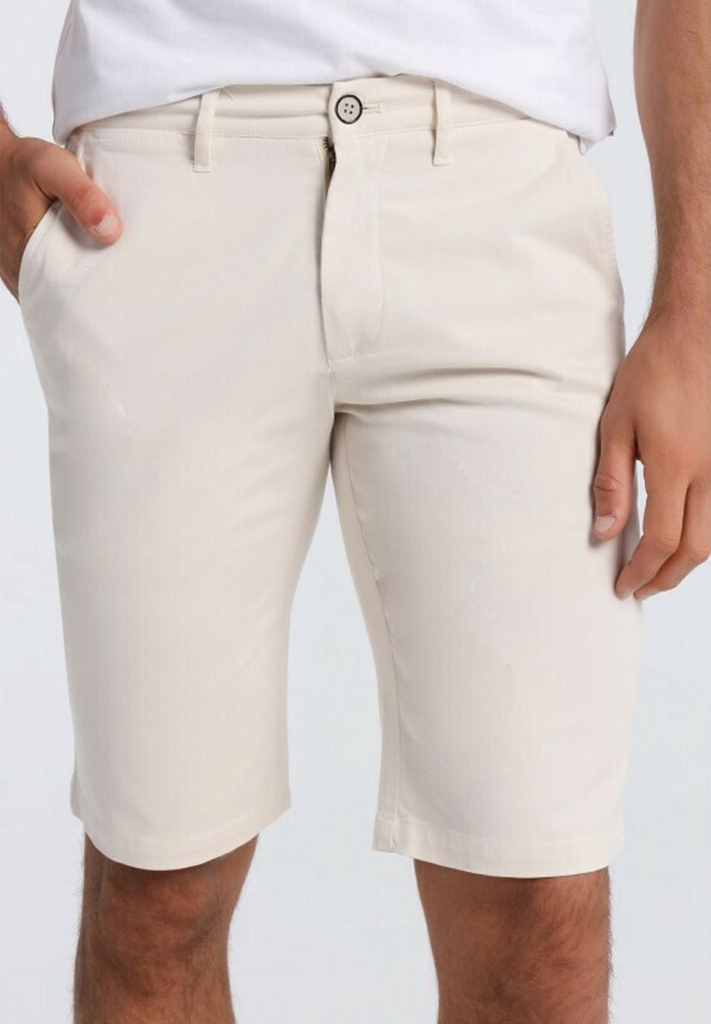 BENDORFF - BERMUDA MEDIUM BOX - Shorts - weiß, Enlarge