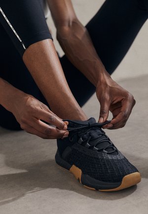 Zapatillas de entrenamiento - black