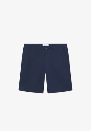 Námornícke modré šortky vyrobené z hladkej látky, s dvoma prednými vreckami, jedným gombíkovým zapínaním a štítkom na páse.