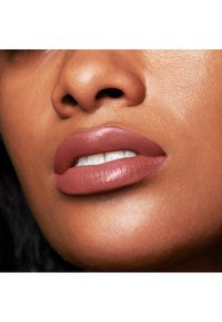 Smashbox BE LEGENDARY PRIME & PLUSH LIPSTICK różowy