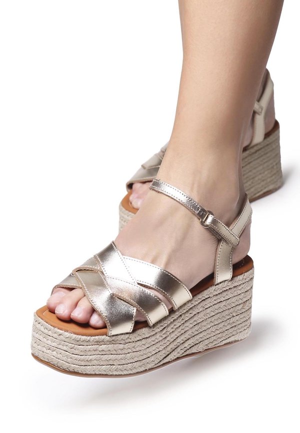 CRISTINA - Keilsandalette - plati