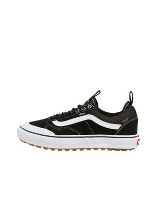 Sneakers - black