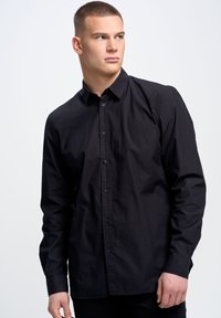 NISSIP - Hemd - schwarz