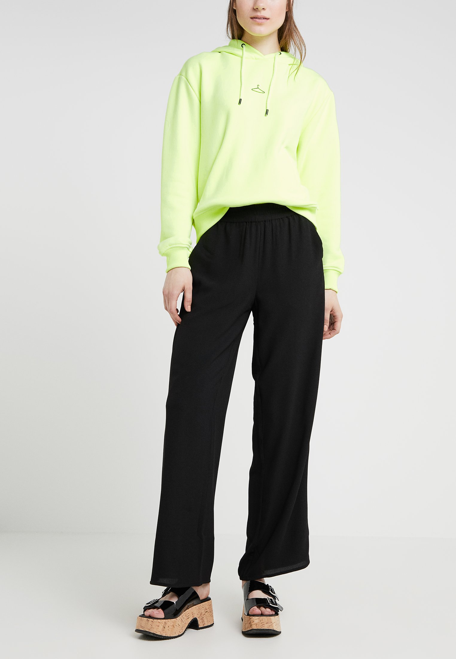 MOJA TROUSERS Bukse black MOJA TROUSERS Bukse black