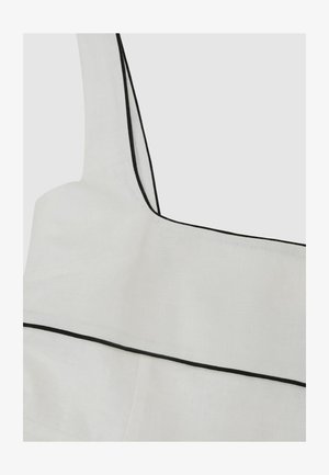 Biały, bezrękawnik z szerokimi ramiączkami, kwadratowym dekoltem i czarnym obszyciem wzdłuż krawędzi i szwu w talii.