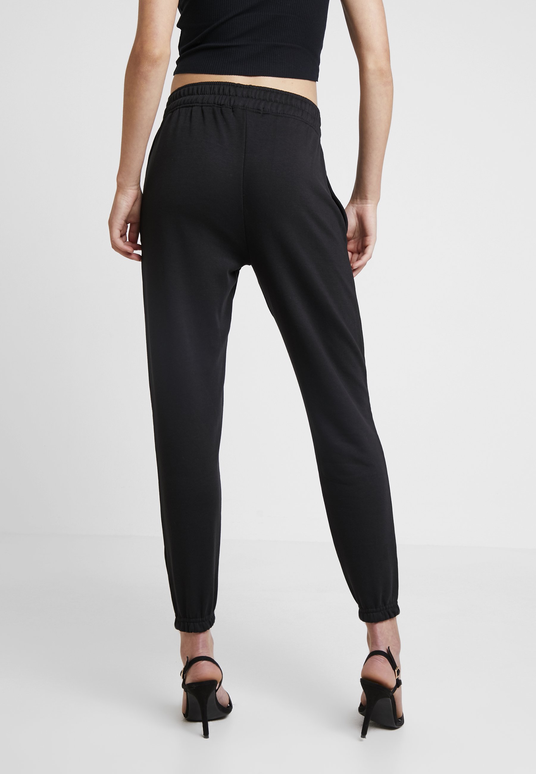 Missguided BASIC 2 PACK JOGGERS Bukse blackcamel Missguided BASIC 2 PACK JOGGERS Bukse blackcamel