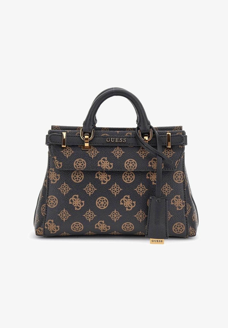 Sac à main Guess noir et marron à motif, avec anses supérieures, quincaillerie dorée et étiquette suspendue avec le logo Guess visible.