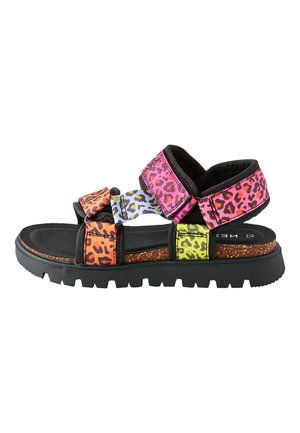 Sportssandal med sort sål og flerfarvede leopardprint-remme i pink, orange, gul og lyseblå, med justerbare lukninger.