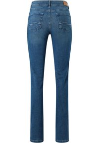 Jean en denim bleu avec une coupe droite, comprenant deux poches arrière et un patch en cuir sur la ceinture. Détails de couture partout.