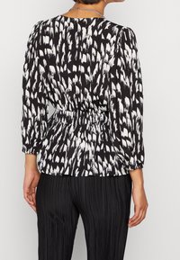 Vero Moda Blůza - black
