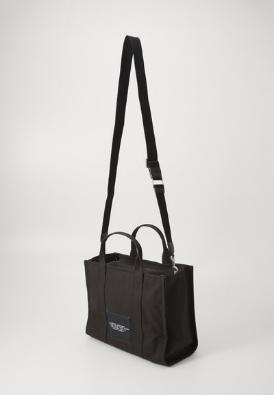 MARC JACOBS THE MEDIUM TOTE - Håndveske - black