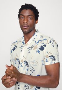 Selected Homme SLHREG VIGGO - Camisa - egret