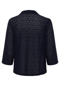 Giacca in pizzo blu navy con maniche a tre quarti e un colletto piccolo, caratterizzata da un motivo di merlettatura floreale e geometrica.