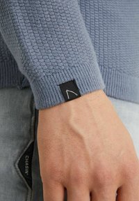 CHASIN' Pullover - blue