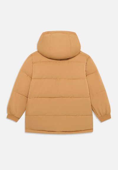 Pufferjack in lichtbruin met capuchon, voorzien van geweven secties, elastische manchetten en een rechte snit, ontworpen voor warmte en comfort.
