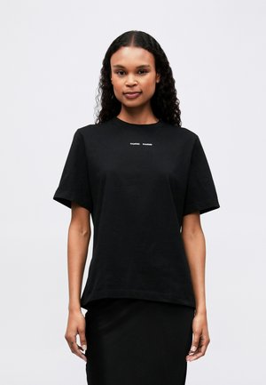 DALILA - Lihtne T-särk - black