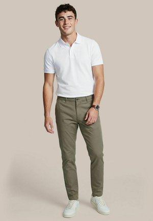 Suitable, STEPPIN' OUT CHINO NEWBURY LIGHT TWILL - Chinos - groen