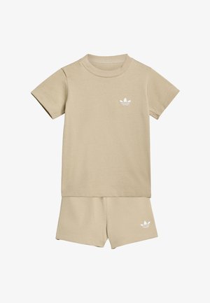adidas Originals, SHORT TEE SET UNISEX - Træningsbukser - khaki three-ks
