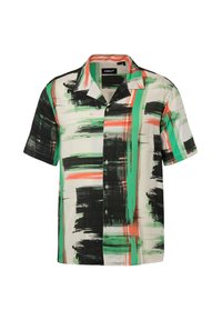 Korte mouwen shirt in lichte stof met een meerkleuren abstract ontwerp met groene, zwarte en oranje kwaststreken. Knopsluiting aan de voorkant.