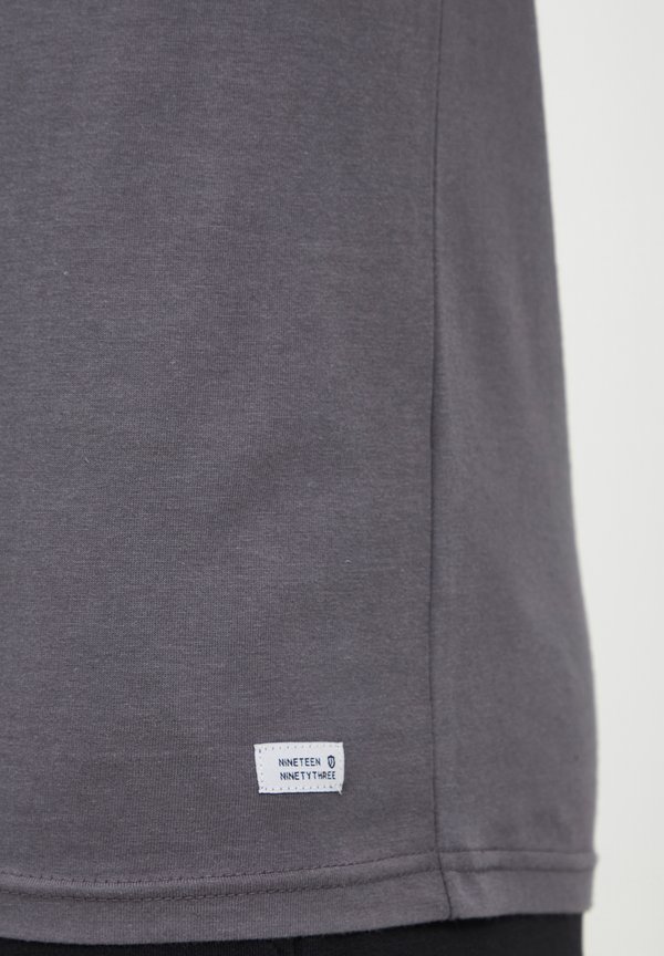 IDROSTO - Print T-shirt - pewter4