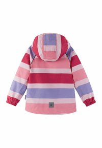 Veste imperméable avec des rayures horizontales dans des nuances de rose, rouge et violet clair. Inclut une capuche et des poignets élastiques.