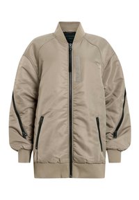 Beige Bomberjacke mit durchgehendem Reißverschluss, geripptem Kragen und Bündchen, schwarzen Reißverschlusstaschen an den Seiten und einer weichen, gepolsterten Textur.