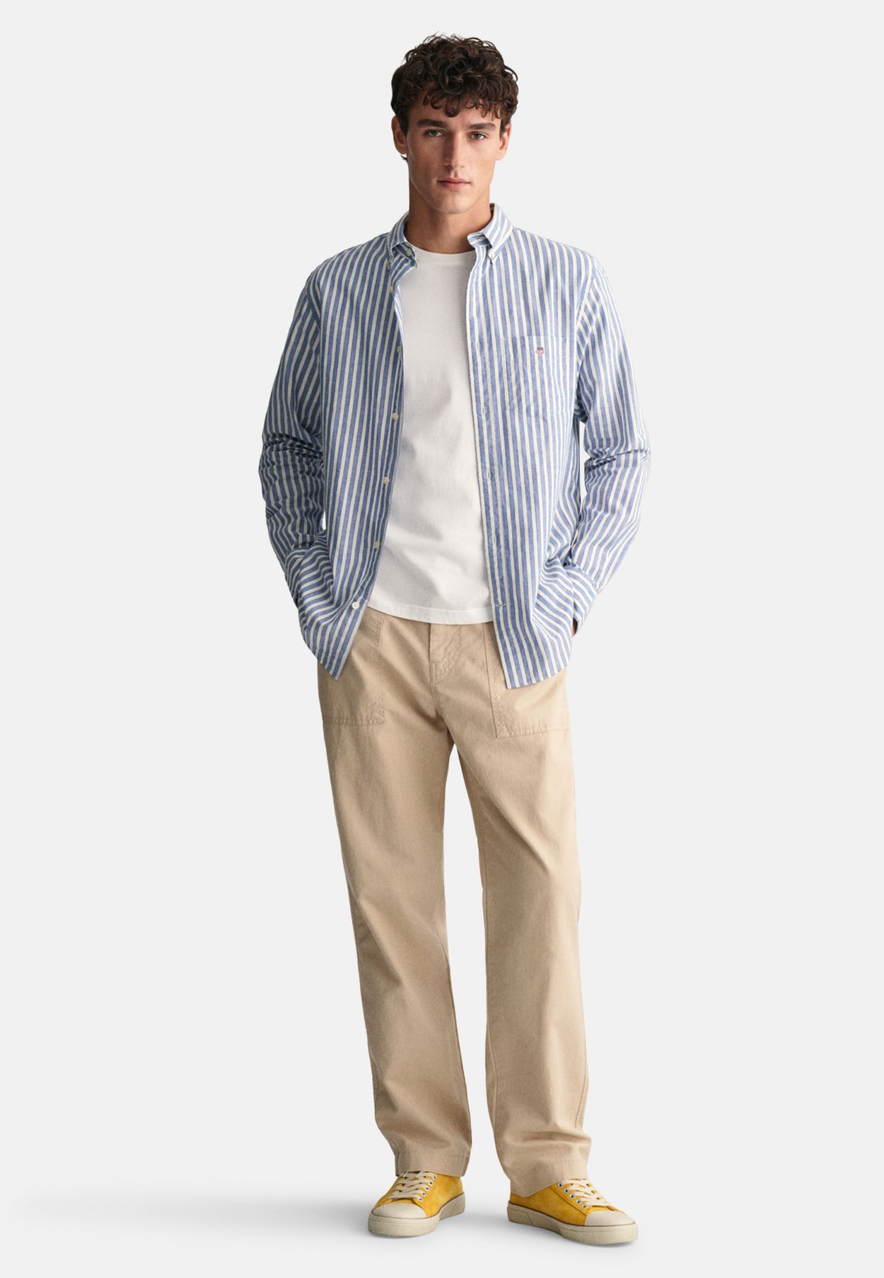 REGULAR FIT