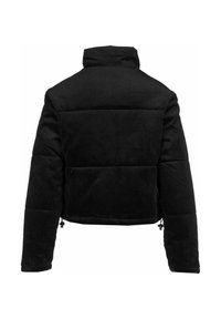 Czarna kurtka puchowa z korduroy z wysokim kołnierzem, skróconą długością i teksturowanymi panelami. Posiada regulowane sznurki na dole.