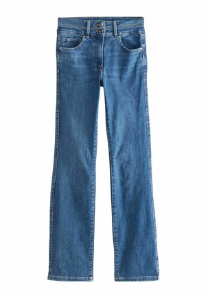 Magas derekú kék farmernadrág dupla elülső gombokkal, elülső zsebekkel és egyenes szárakkal, fehér háttér előtt.