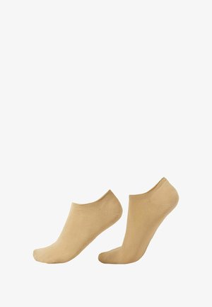 Chaussettes beige à coupe basse exposées sur un fond blanc, montrant des vues latérales et inclinées.