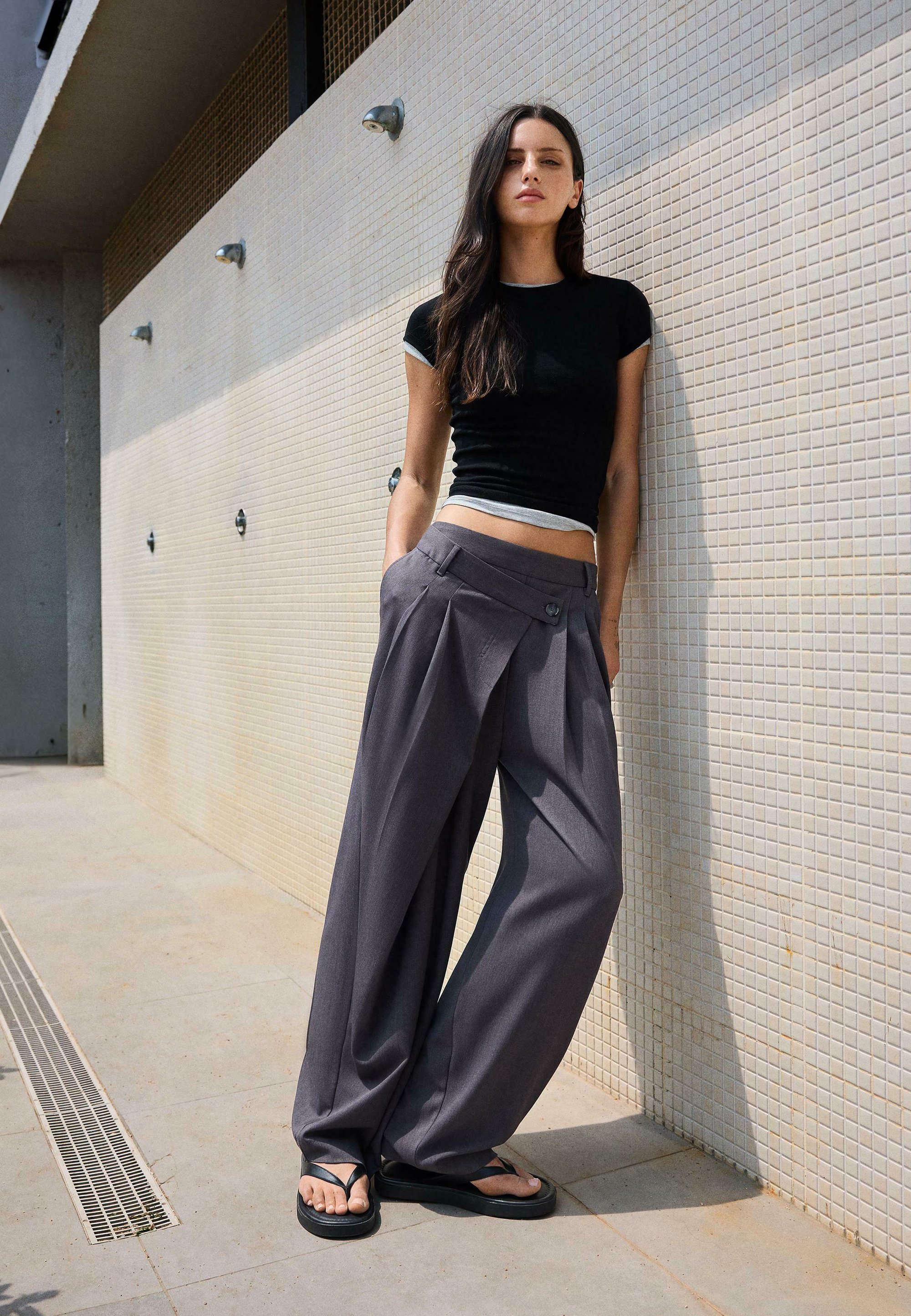 Bershka TAILORED Broek mottled dark grey/donkergrijs gemêleerd