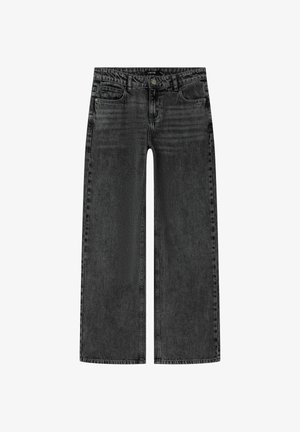 Jean large en denim noir avec taille mi-haute, cinq poches et un léger délavage. Coutures et quincaillerie en métal couleur argent.