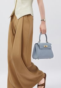 Victoria Hyde VICTORIA S - Sac à main - blau