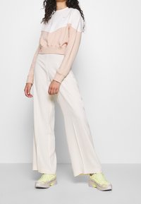 Nike Sportswear Mikina - light pink