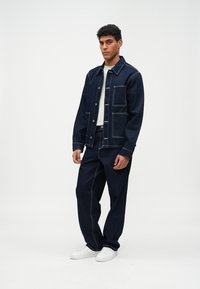 Libertine-Libertine ALERT - Brīva piegriezuma džinsi - dark indigo