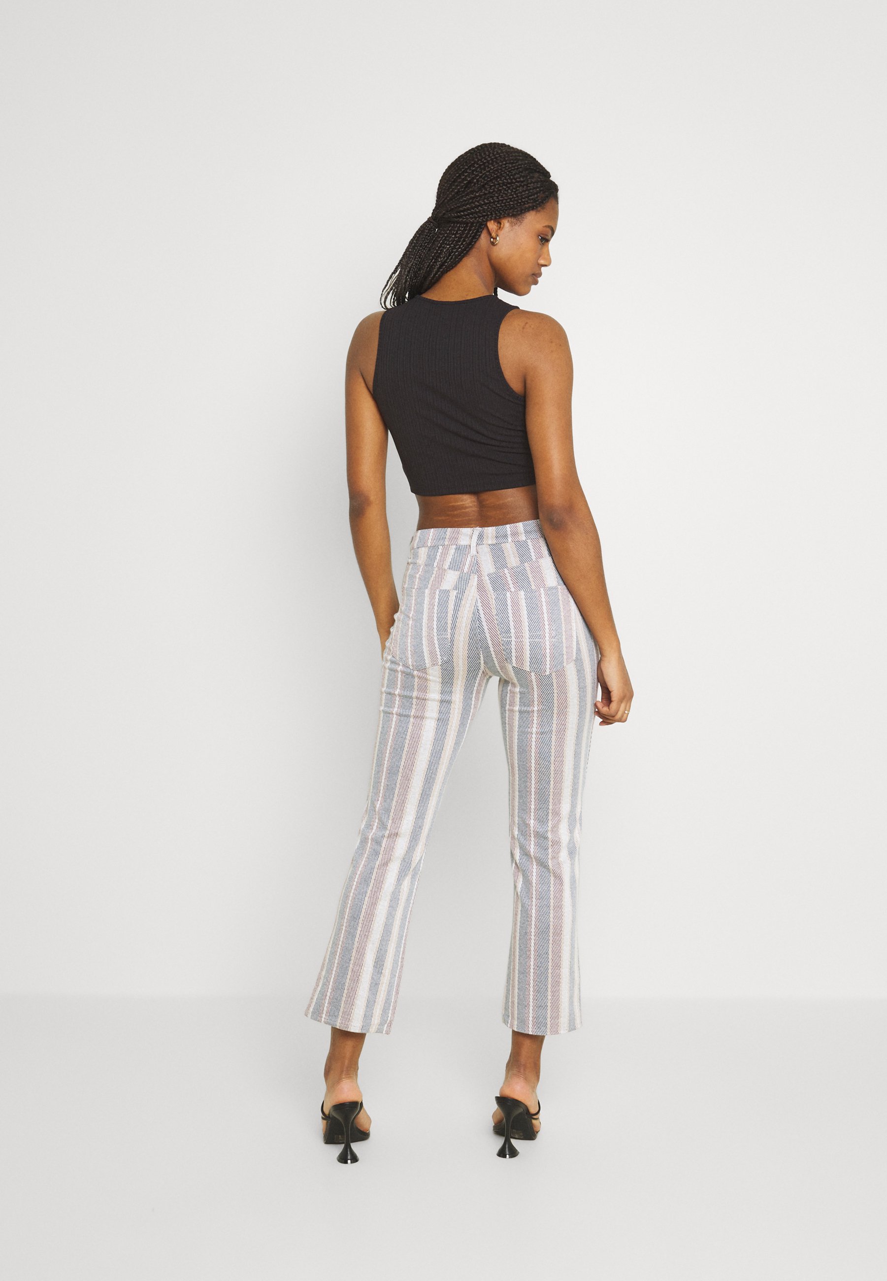 American Eagle KICK CROP - Trousers 