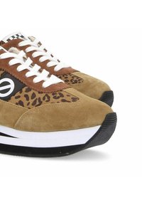 No Name FLEX M-LEO - Sneaker low - marron