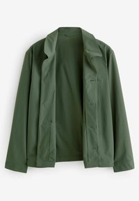 Grøn, letvægtsjakke med spidse kraver, åben front, to sidelommer og en glat tekstur. Enkel design, ingen synlige lukninger.