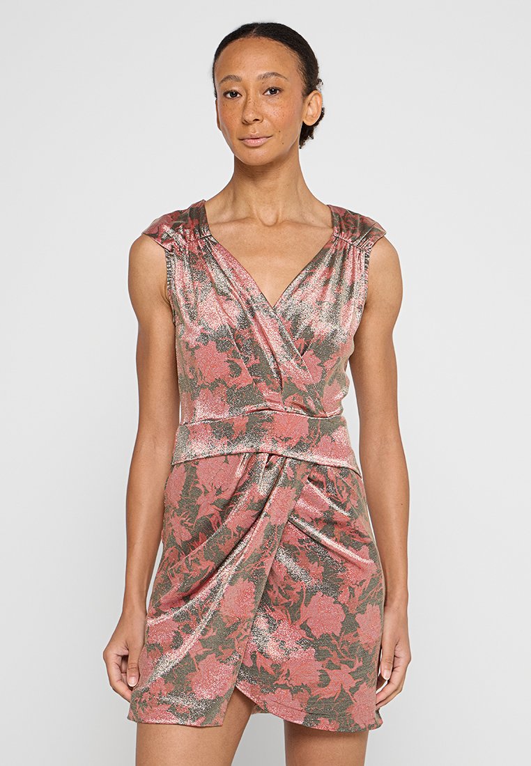 Iro Cocktailjurk roze Iro Cocktailjurk roze