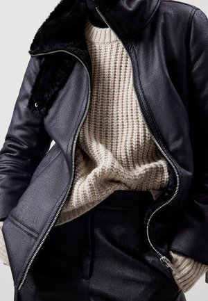 Chaqueta de cuero sintético - black