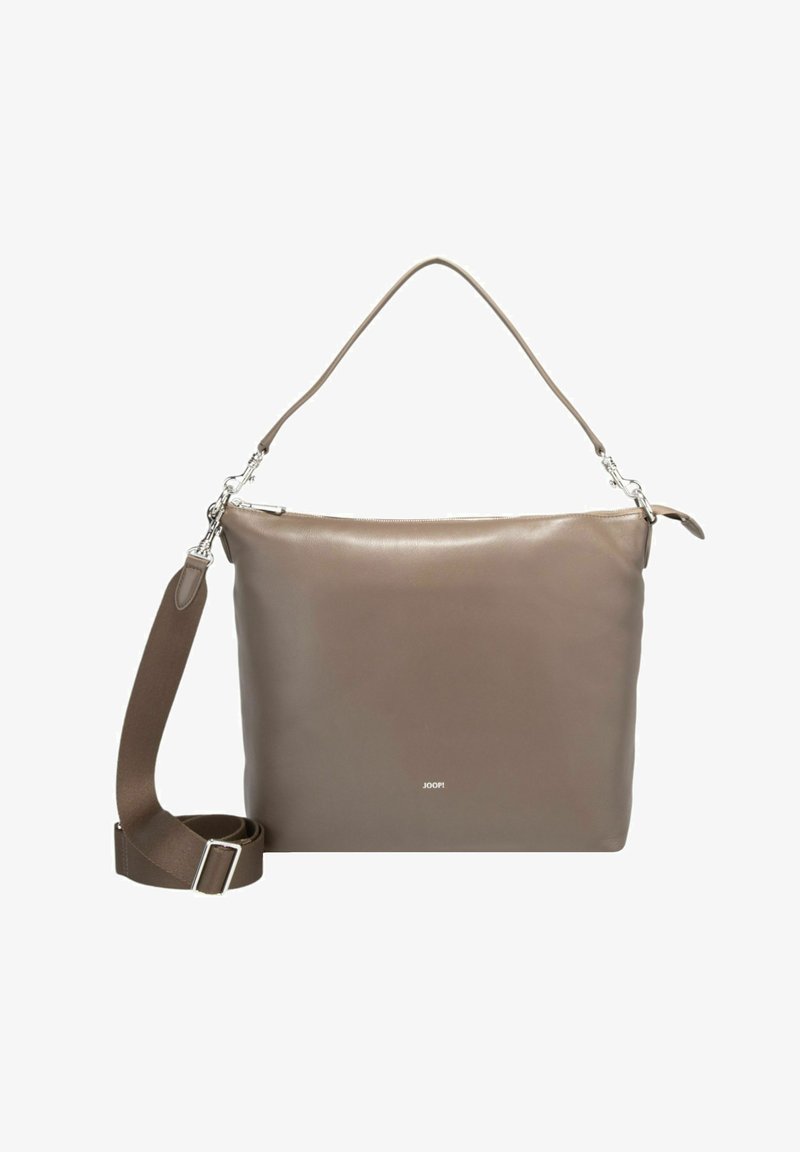 Braune Lederhandtasche mit glatter Textur, verstellbarem Schultergurt und einem oberen Reißverschluss. Subtile Markenkennzeichnung an der Vorderseite.