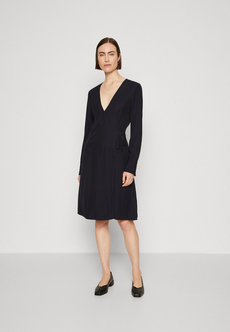 Tommy Hilfiger - SEAL KNEE DRESS - Vestido informal - desert sky, Ampliar