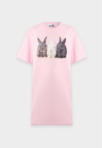 Δεν επιλέχθηκε, pink