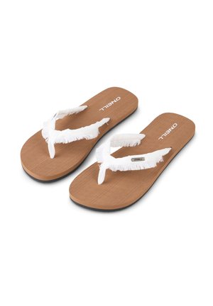 Poros rudos lygios basutės su tekstūruotomis padais ir baltais frayed audinio dirželiais, ant pado ir dirželių pažymėtos O'Neill prekės ženklu.