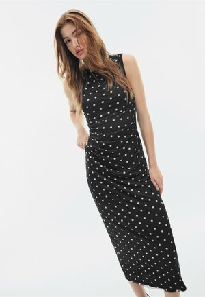 Stradivarius, SLEEVELESS TULLE MIDI DRESS 02392022 - Robe de jour - black