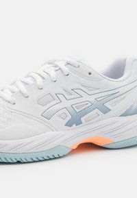 ASICS GEL-COURT HUNTER 3 - Sapatilhas de andebol - white/grey blue