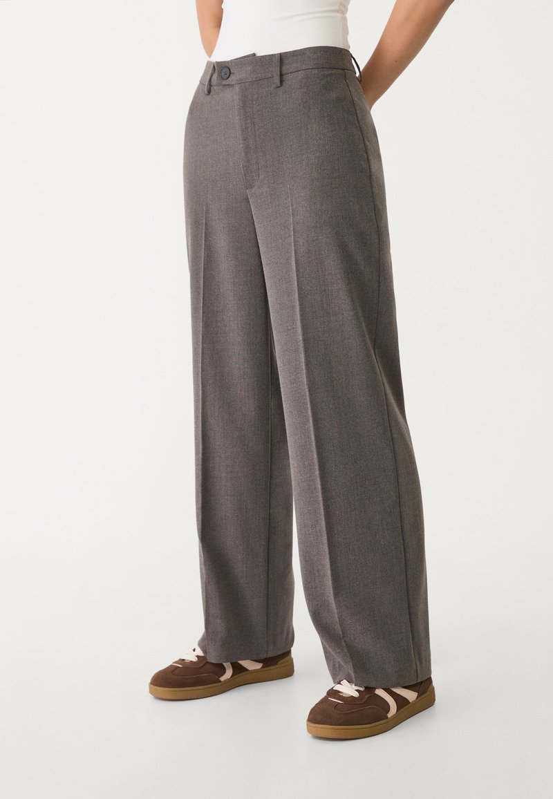 Stradivarius - Stoffhose - dark grey, Vergrößern