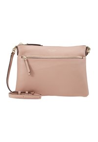 Světle růžová kožená kabelka přes rameno s uzavíratelným předním kapsou na zip a odnímatelným popruhem. Má zlaté kování a hladkou texturu.